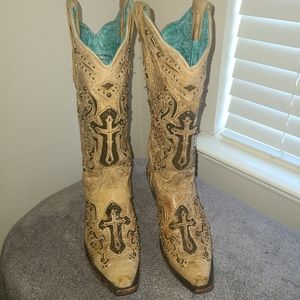 CORRAL Women's Antique Saddle/Brown Studded Cross Inlay Snip Toe Cowgirl C2854